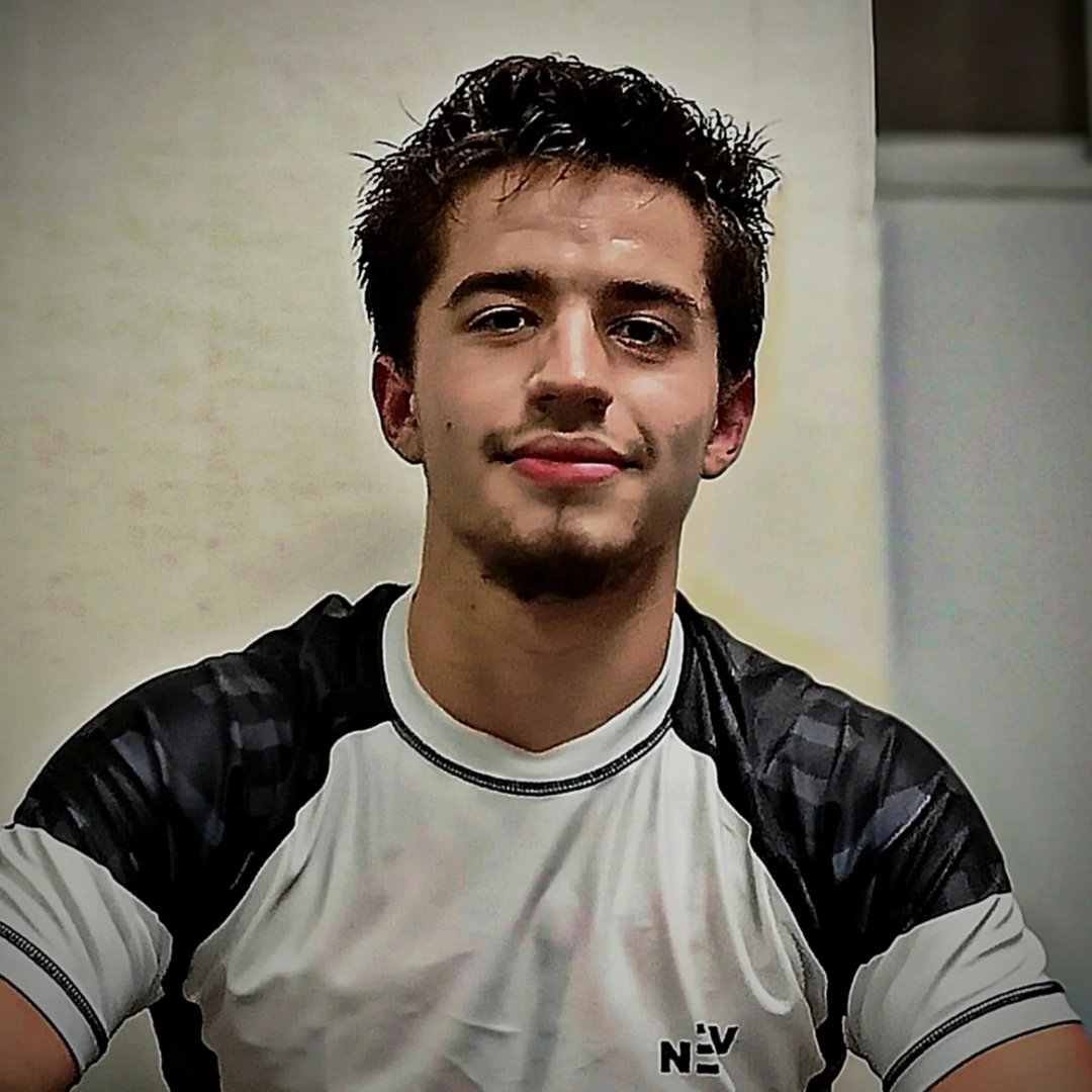 Coach Adem